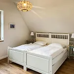 4 Bedroom Cozy In Detern