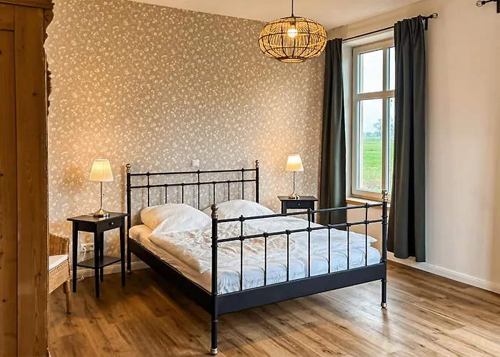 4 Bedroom Cozy In Vakantiehuis