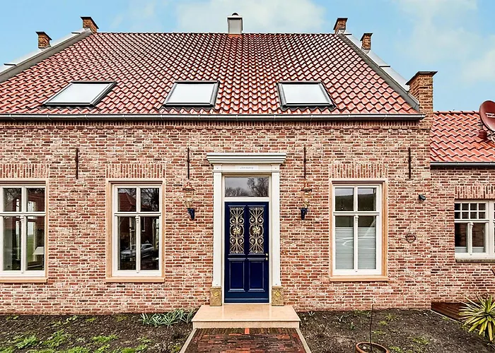 Vakantiehuis 4 Bedroom Cozy In