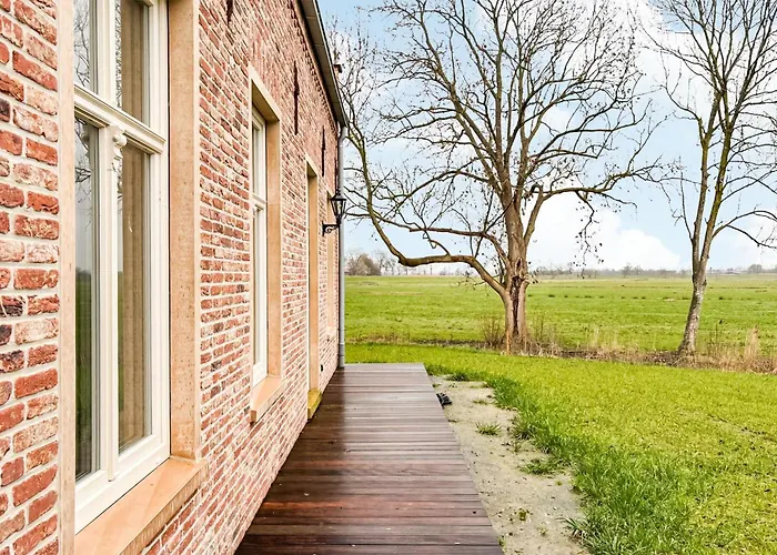 4 Bedroom Cozy In * Detern