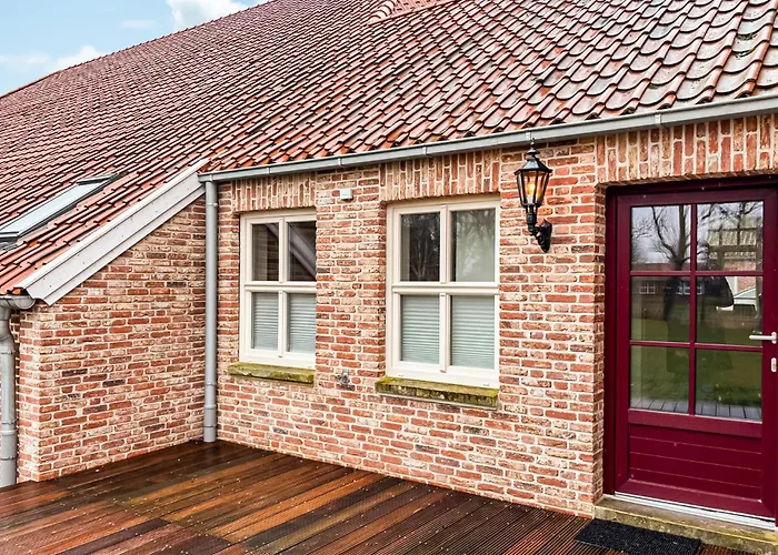 4 Bedroom Cozy In