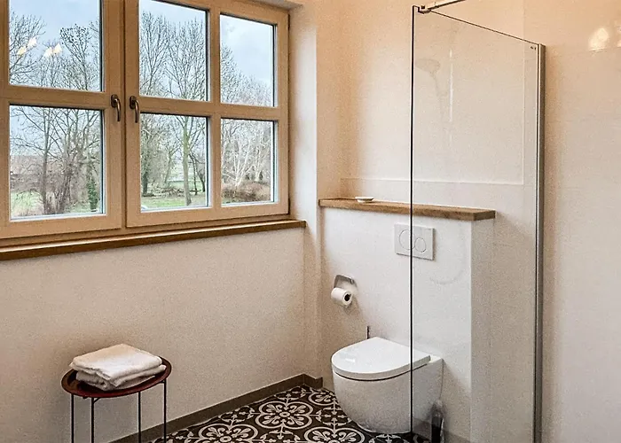 Vakantiehuis 4 Bedroom Cozy In *